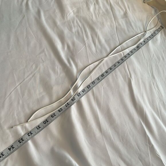 NWT White Strappy Sandals no size on sandals see size chart and measurements - Picture 9 of 10